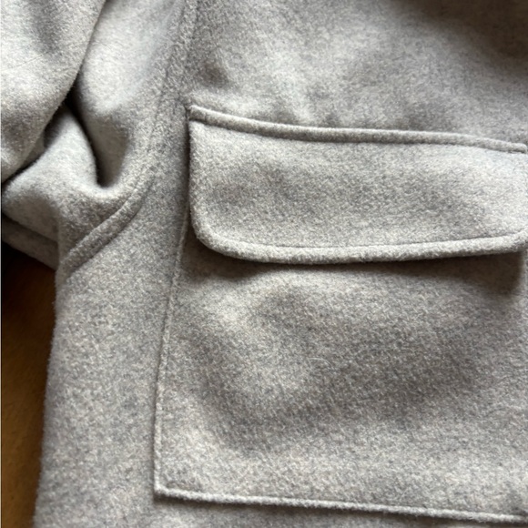 Shacket Xs. Made big - Picture 5 of 6